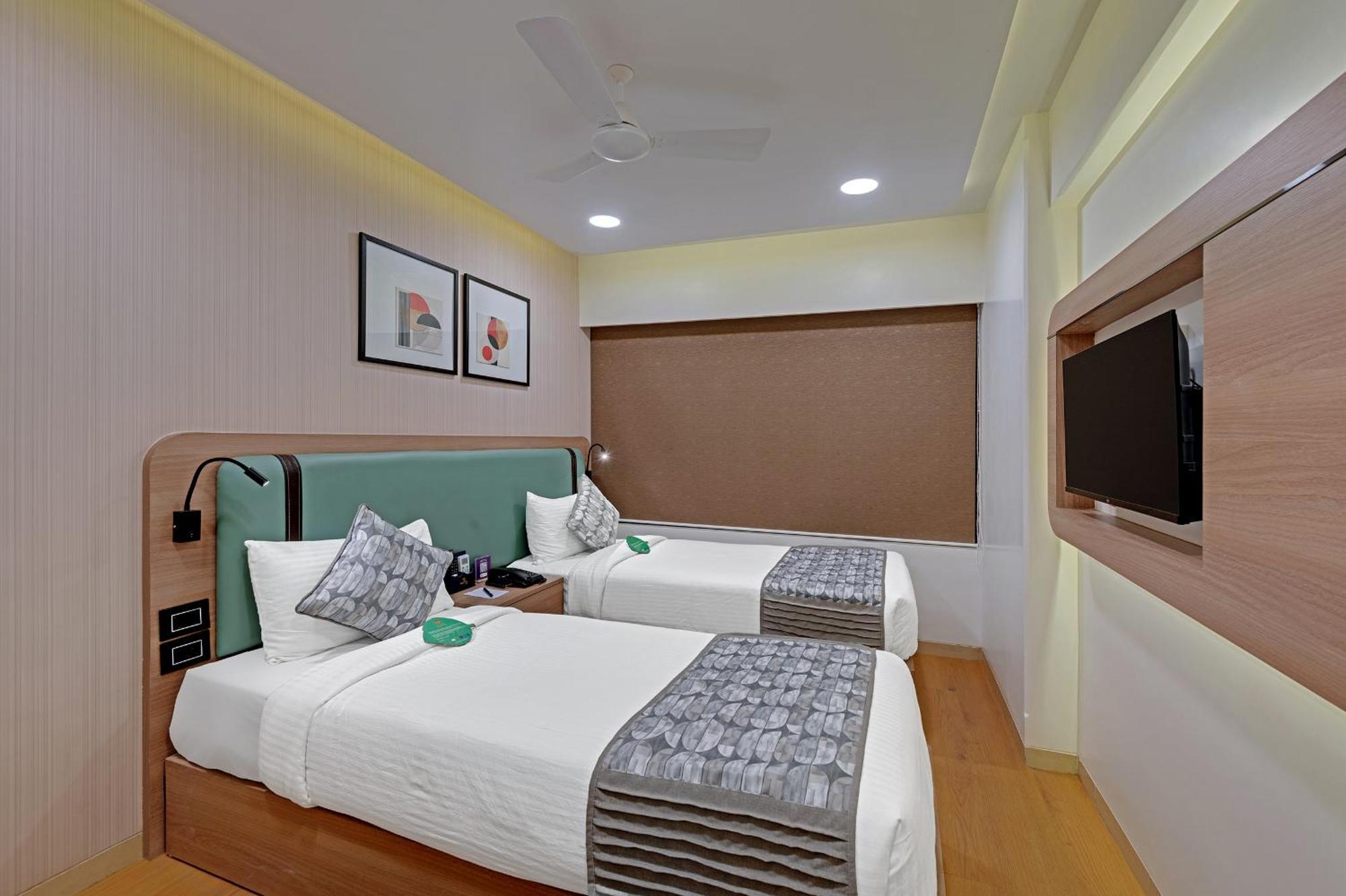 Click Hotels Andheri Midc Bombay Exterior foto