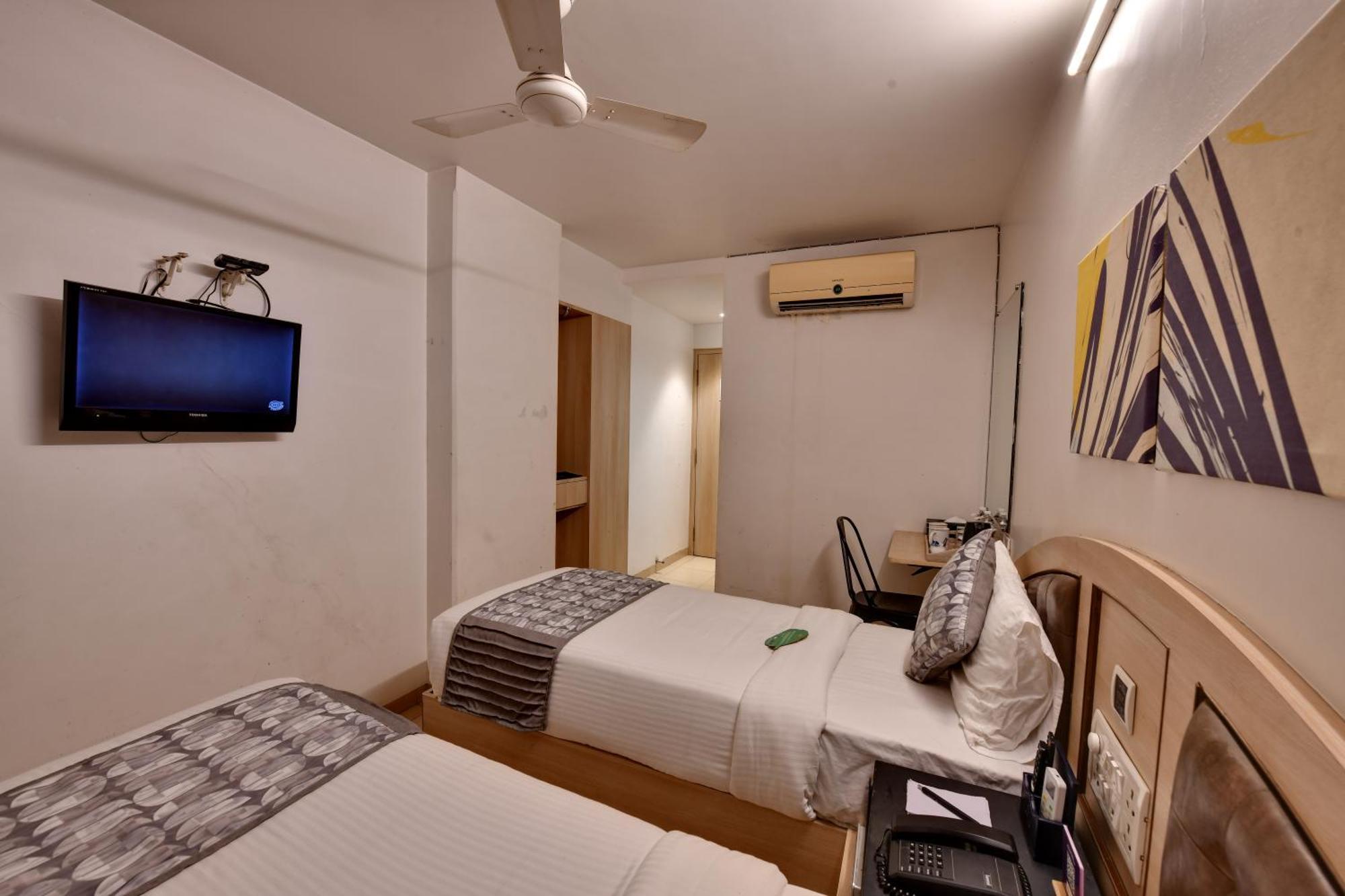 Click Hotels Andheri Midc Bombay Exterior foto